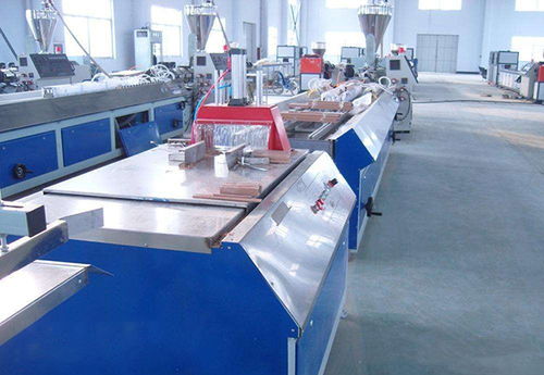 塑料異型材設(shè)備生產(chǎn)線 合塑塑機(jī) 在線咨詢 設(shè)備